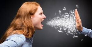 عصبانی و خشمگین