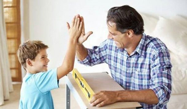 تشویق کردن کودک